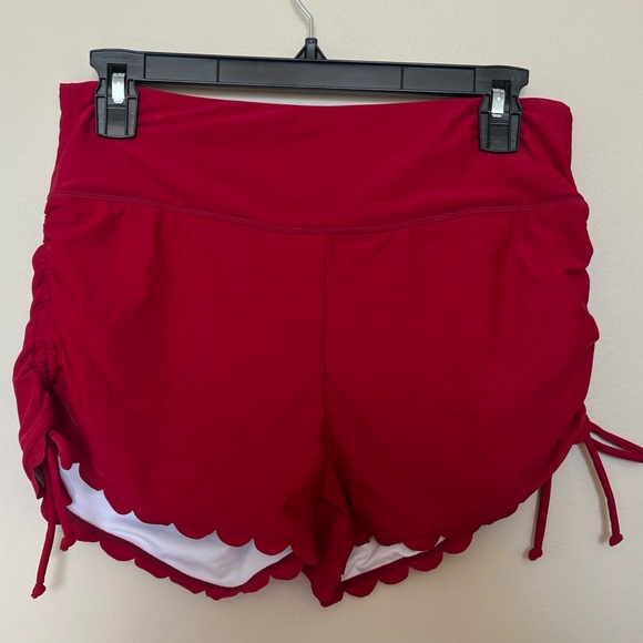ATTRACO‎ Sportswear swim bottom separate women’s L red scallop swimwear new - Picture 1 of 7
